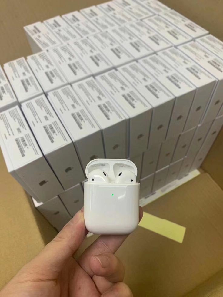 Large Pallets (120+ units) Apple Airpods Pallets